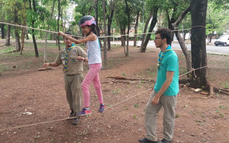 Pioneiros garantem diversão às crianças durante evento na UFMT